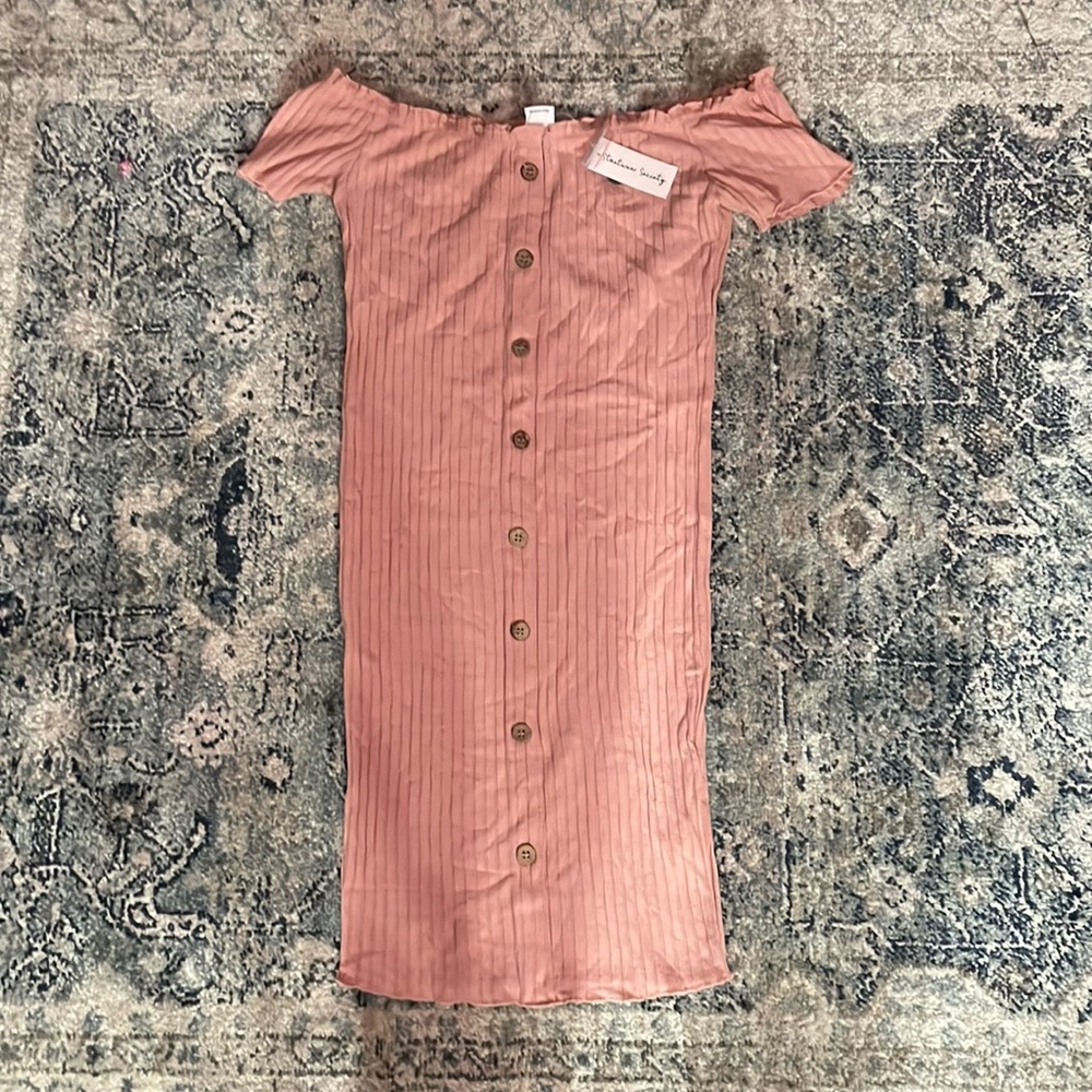 size medium off the shoulder dress